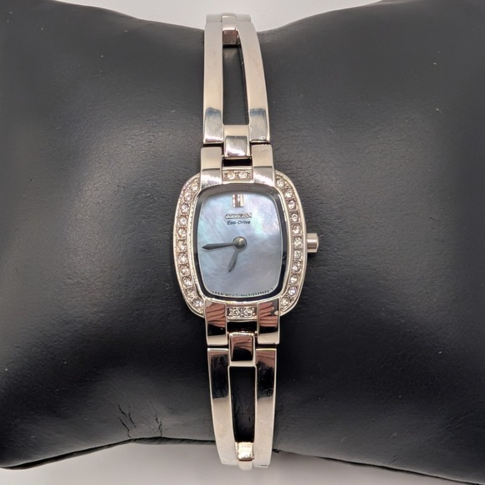 Citizen‎ Eco Drive B023 S057022 MOP Dial Crystal Bangle Watch Silver